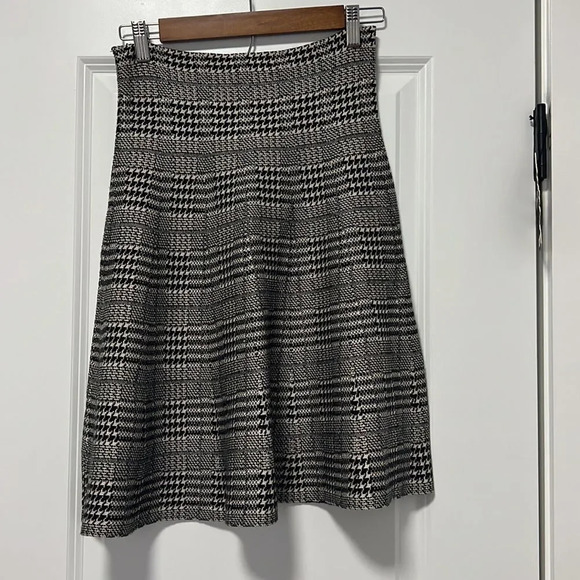 Max Studio Houndstooth Plaid sweater skirt black/bone size s/m - Picture 3 of 6